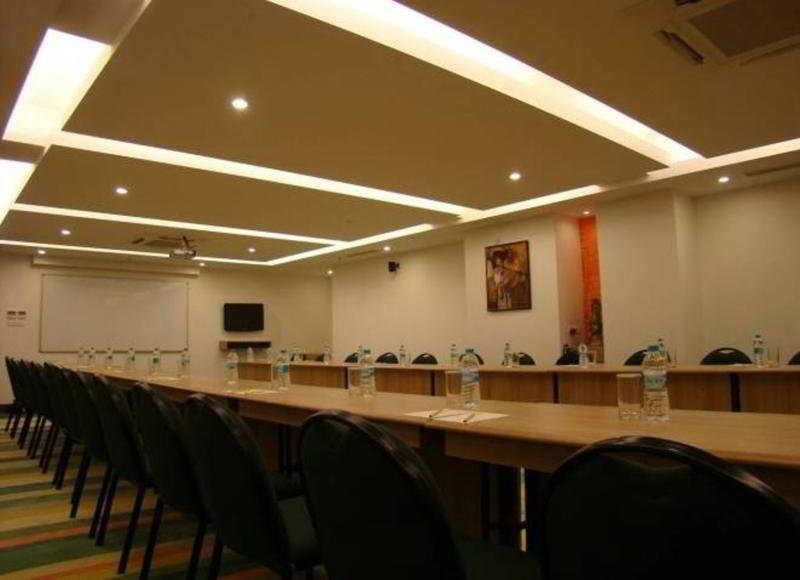 فندق ليمون تري، تشيناي المظهر الخارجي الصورة